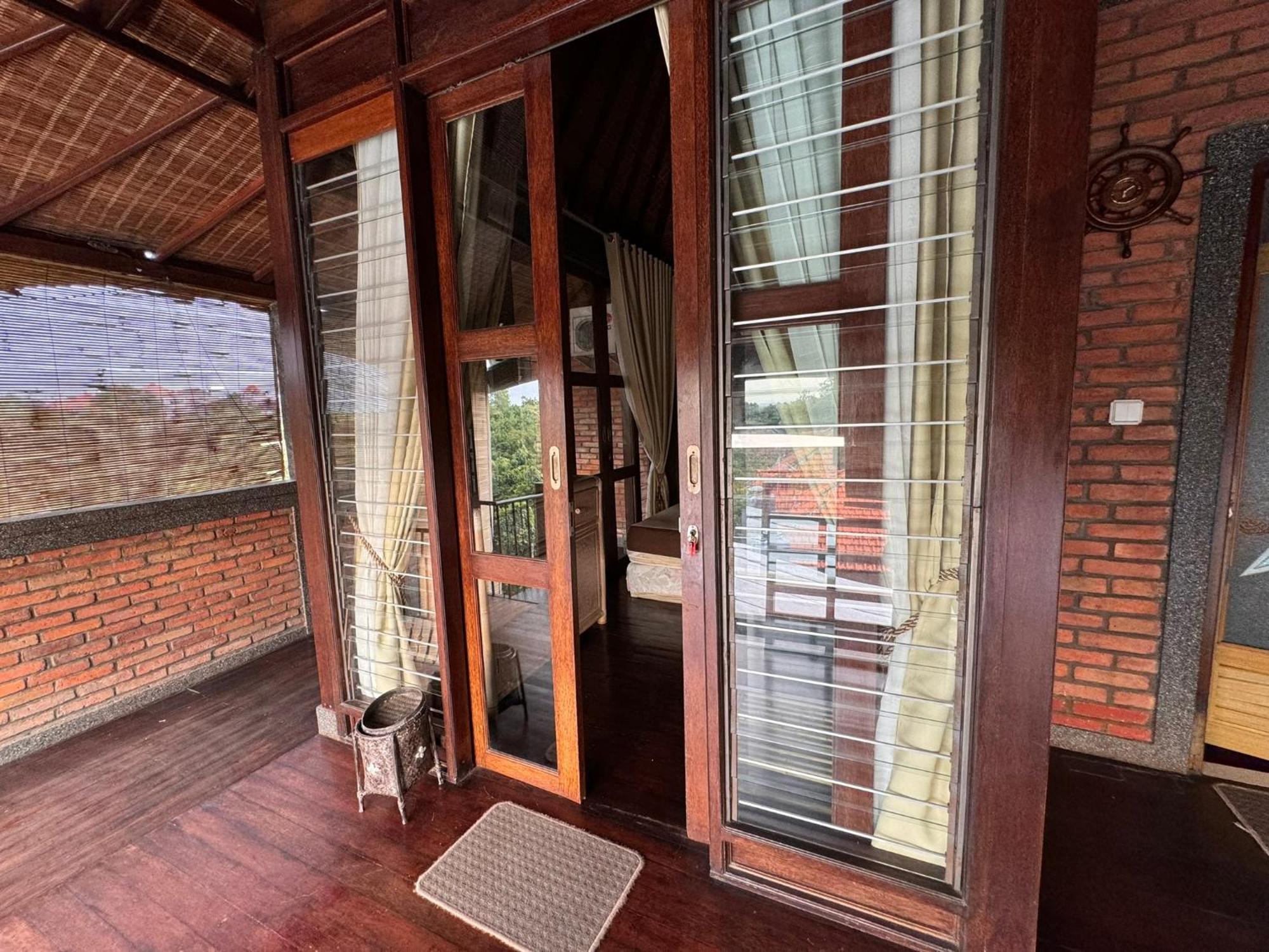 Giri Hill Homestay Nusa Dua  Ngoại thất bức ảnh