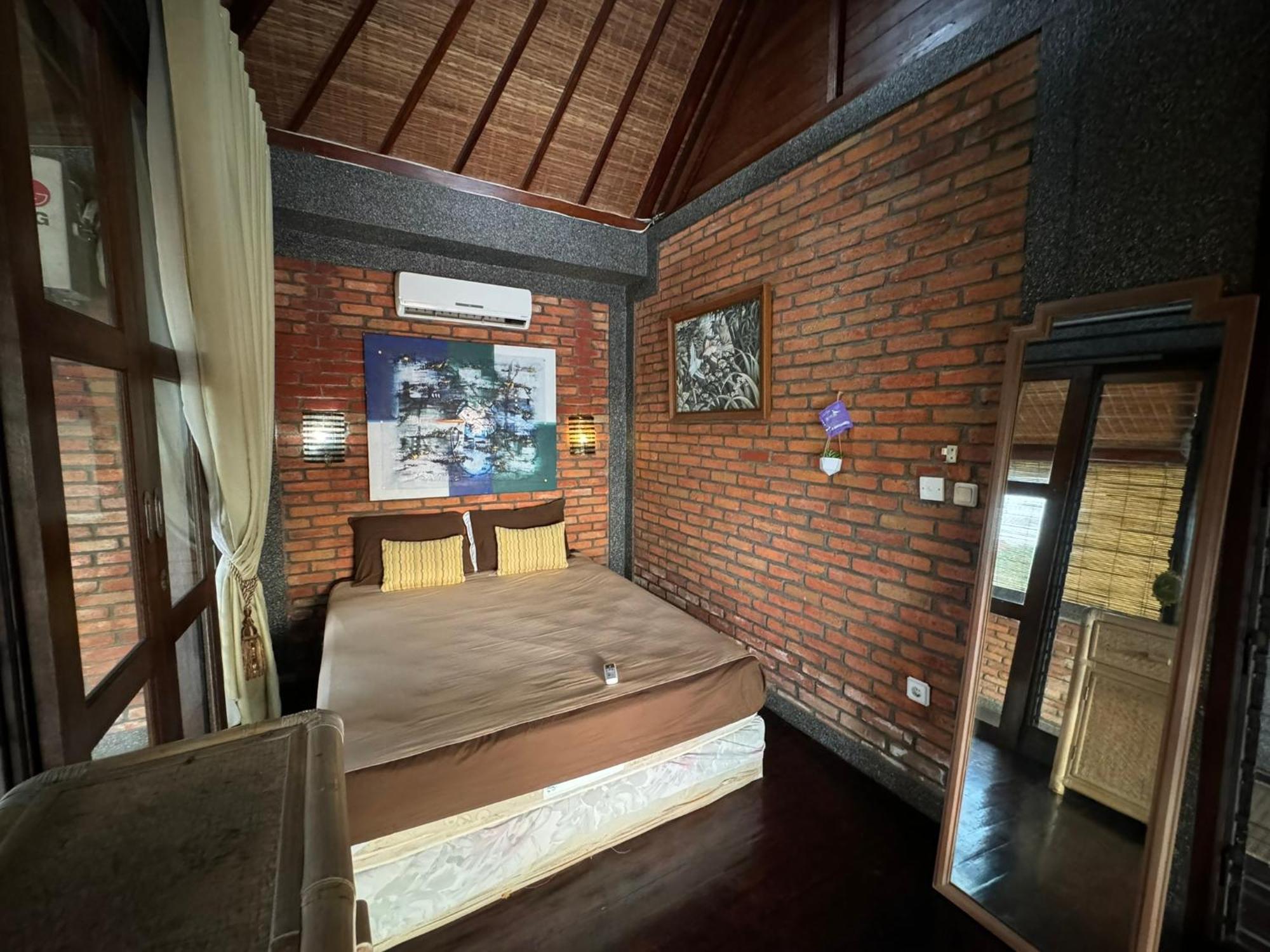 Giri Hill Homestay Nusa Dua  Ngoại thất bức ảnh