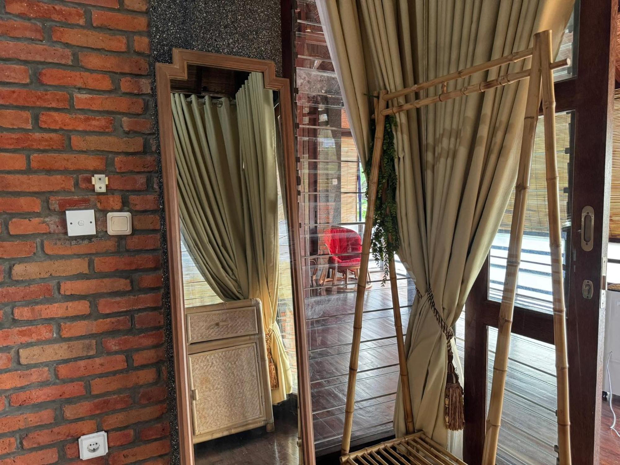 Giri Hill Homestay Nusa Dua  Ngoại thất bức ảnh