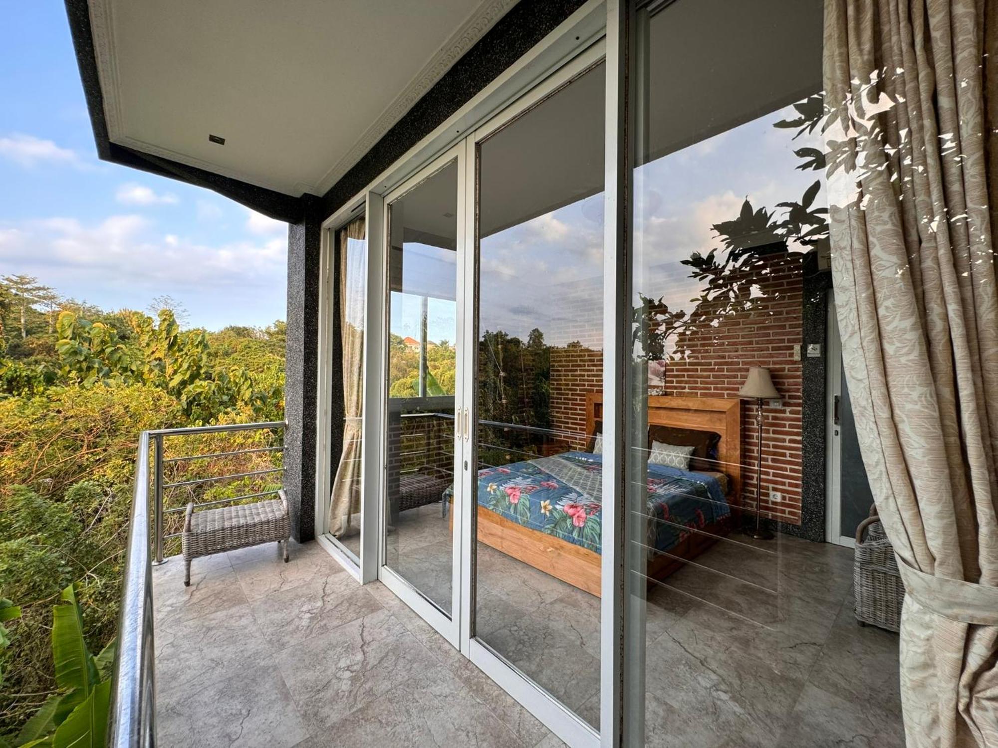 Giri Hill Homestay Nusa Dua  Ngoại thất bức ảnh