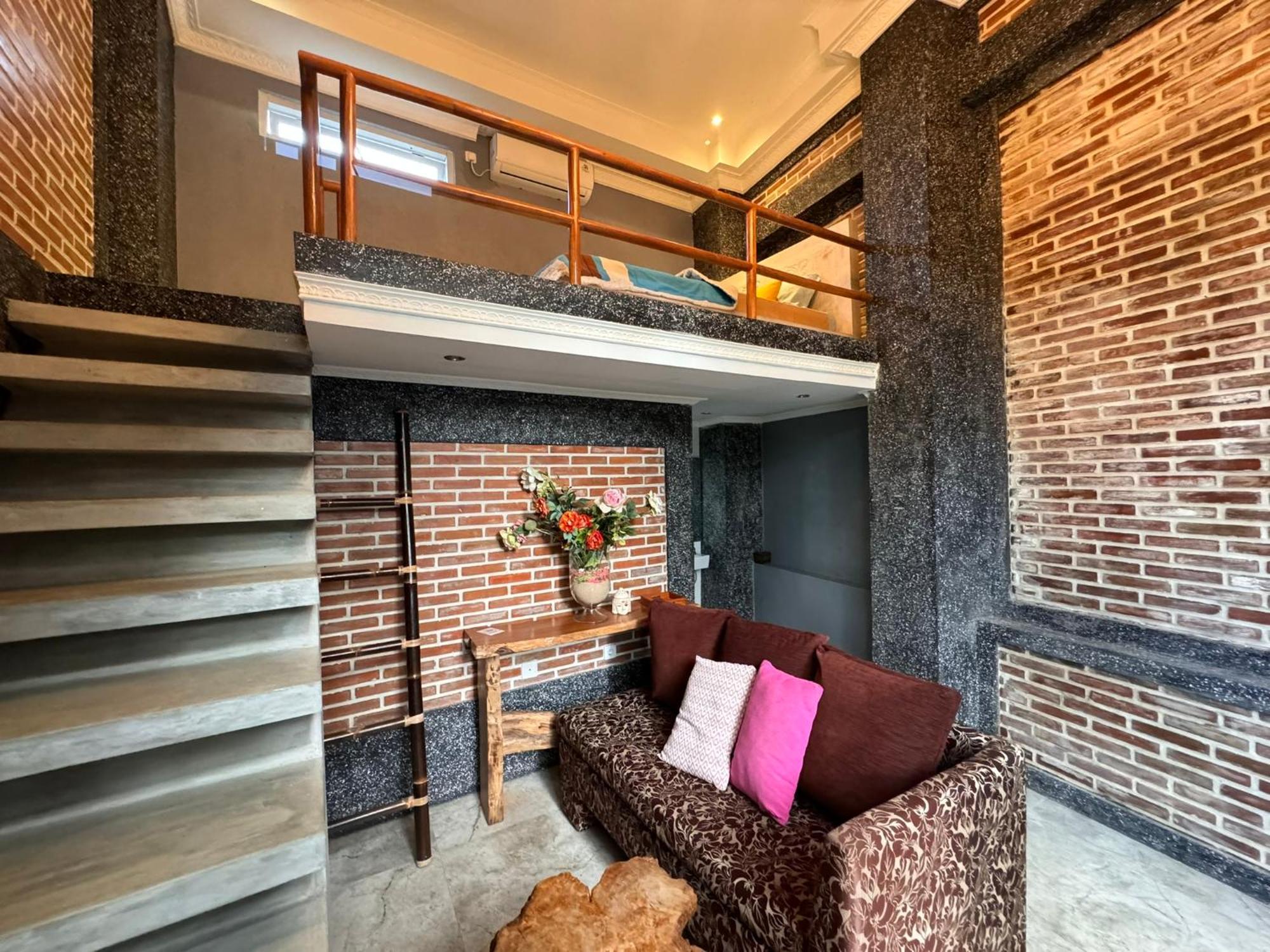 Giri Hill Homestay Nusa Dua  Ngoại thất bức ảnh